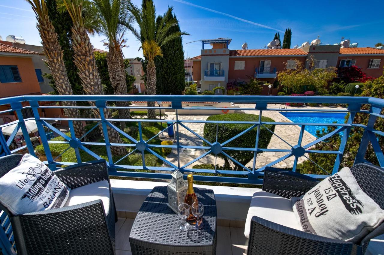 Antonia'S Palace Rooftop Jacuzzi Stunning View Paphos ภายนอก รูปภาพ